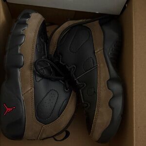 Jordan Toddler Black and Olive Retro 9 Sneakers